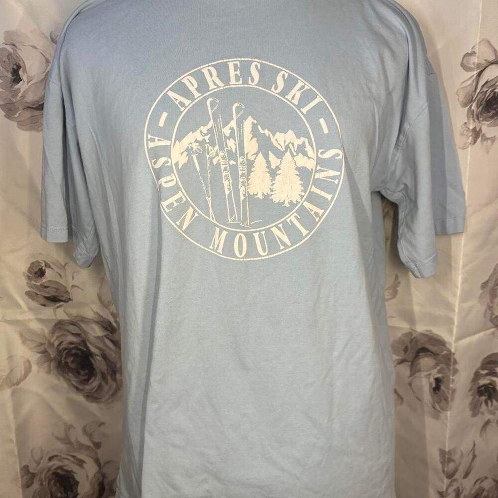 Unisex apres ski graphic t shirt